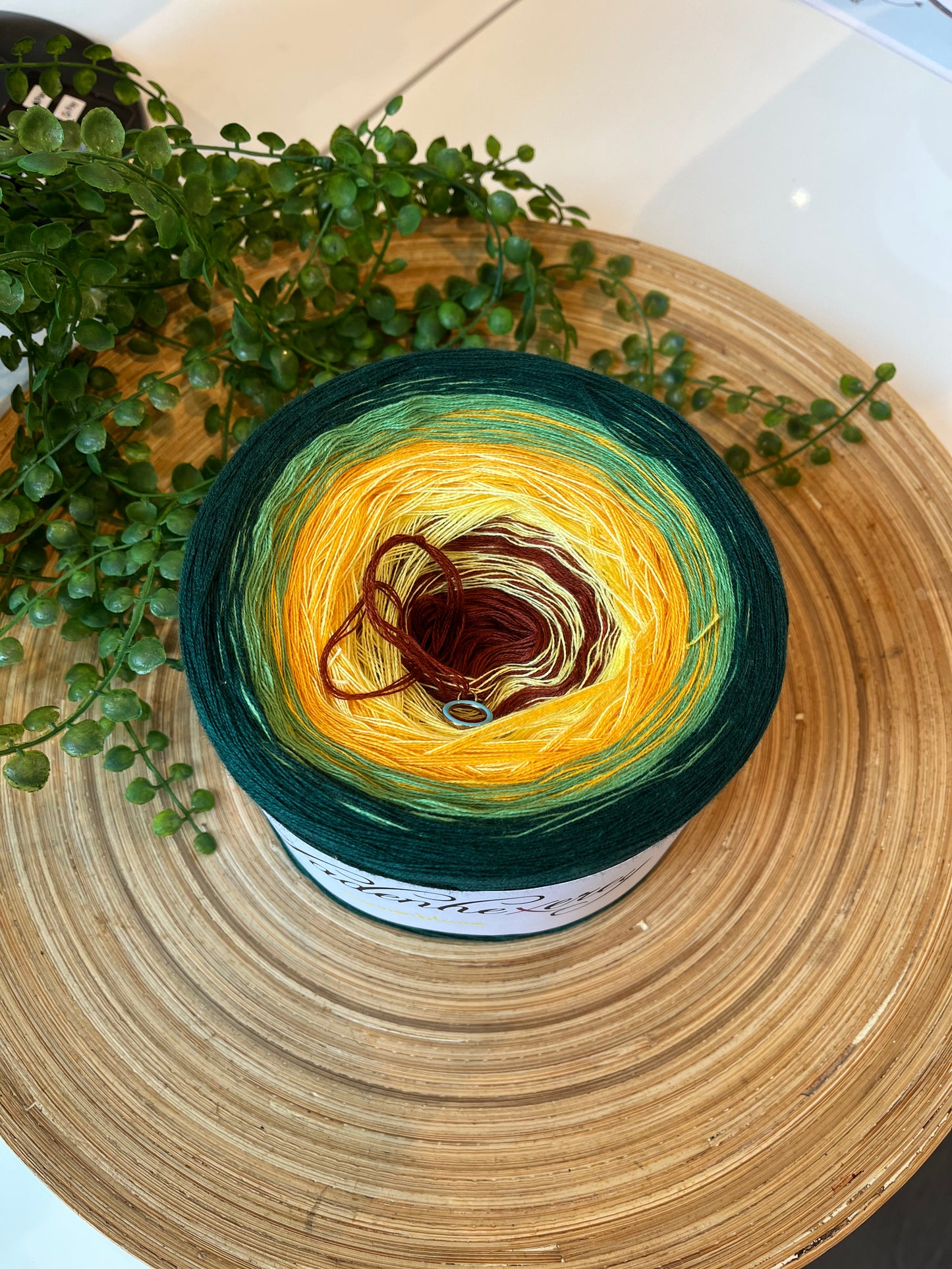 Farbverlaufsbobbel 4-fädig/ 1000m/270g / 50%Baumwolle, 50% Polyacryl