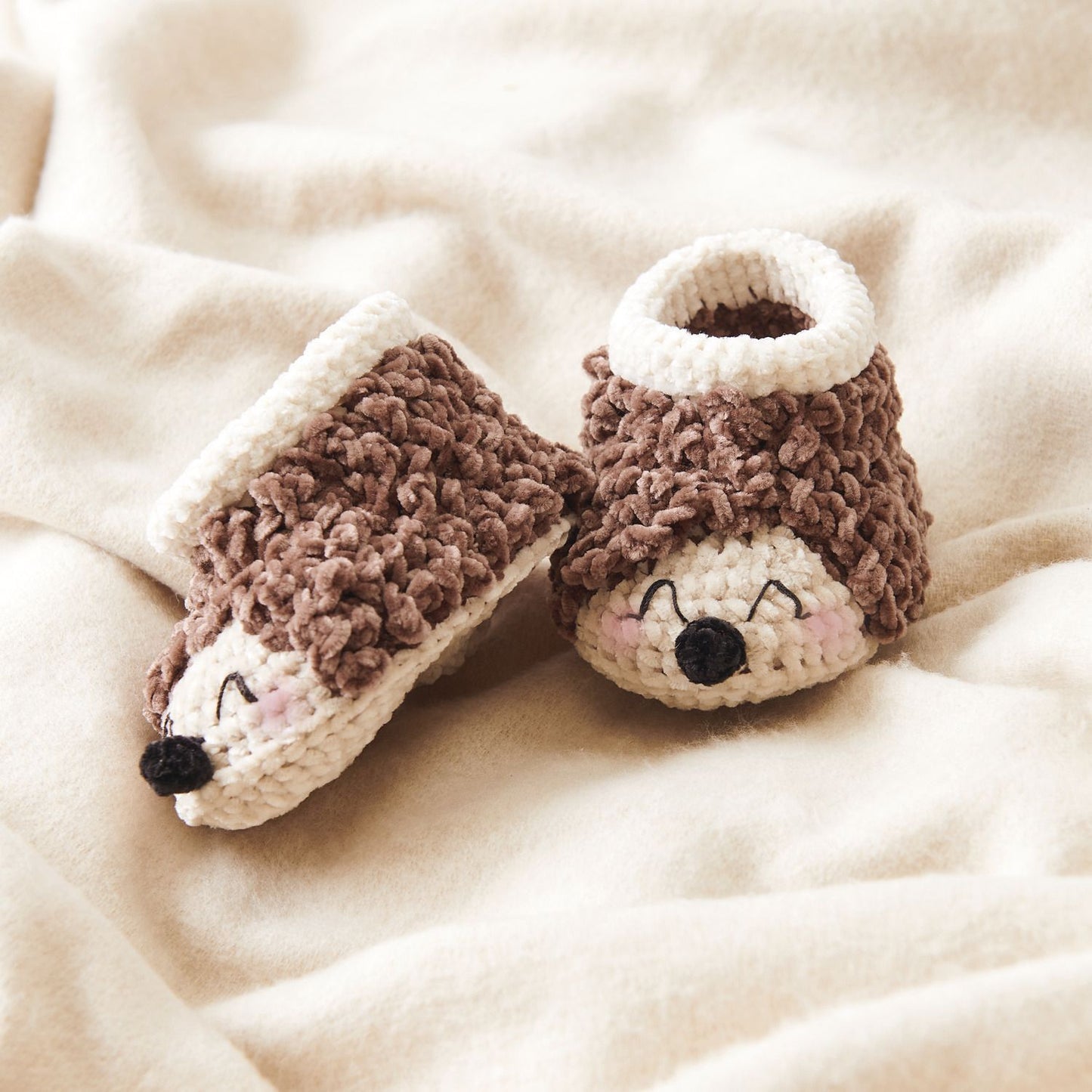 Häkelset Baby Booties Igel