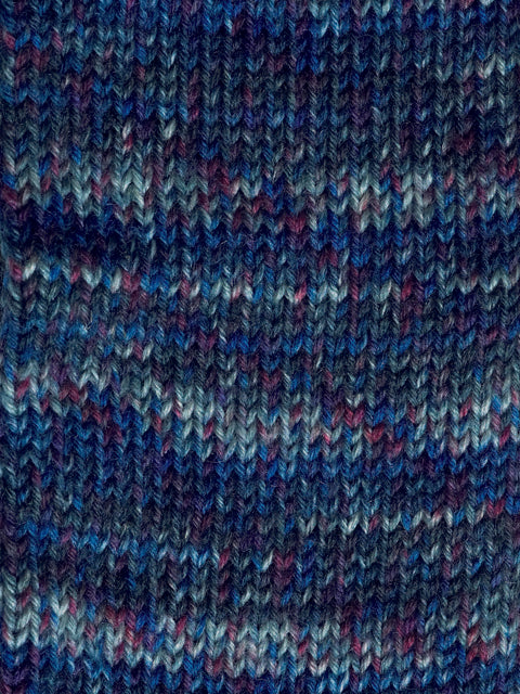 Step 6 Color / Knäuel 150g/410m LL/ 75% Schurwolle/25%Polyamid / Sockenwolle trocknergeeignet / mit Aloe Vera und Jojoba Öl