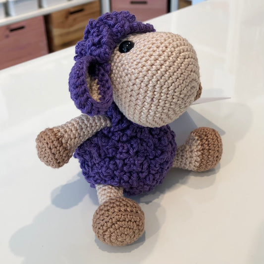 Kleines Schaf in Wunschfarbe