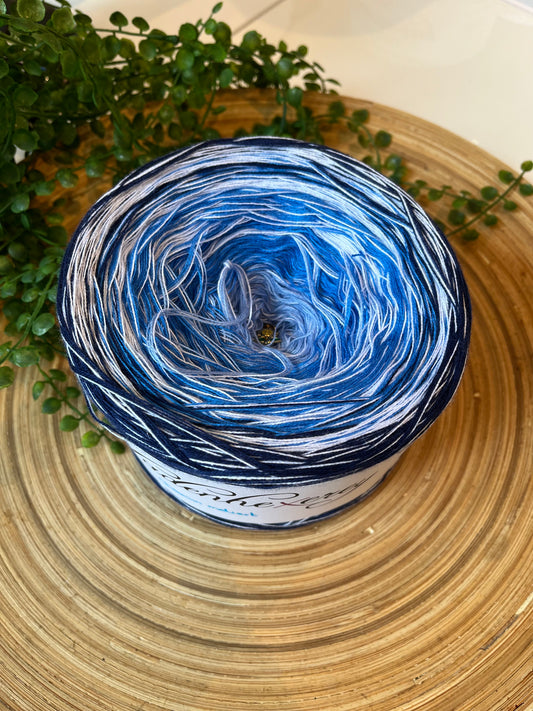 Farbverlaufsbobbel 4-fädig/ 1000m/270g / 50%Baumwolle, 50% Polyacryl