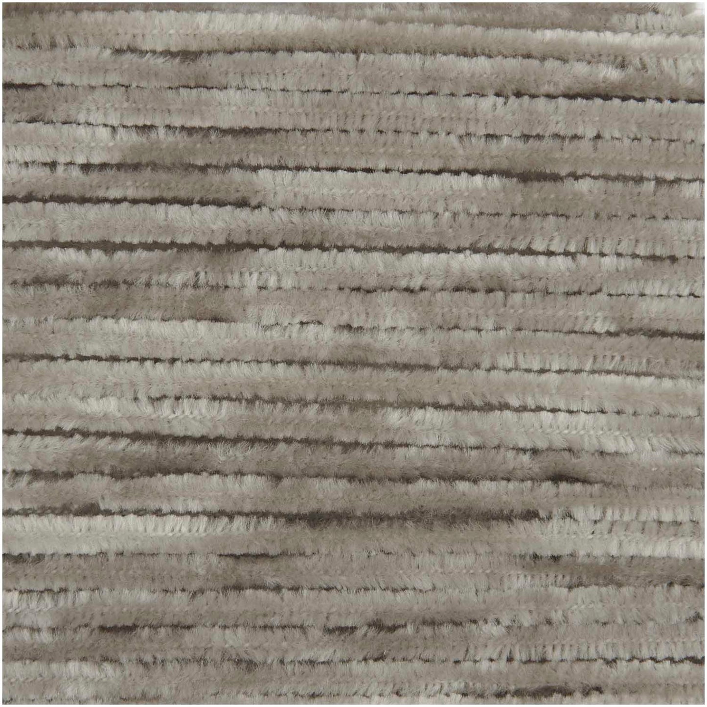 Nilli Nilli / Knäuel 25g/65m LL  /100% Polyester